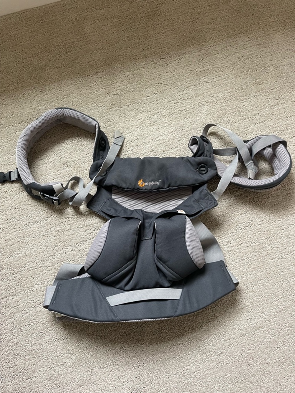 Ergobaby Omni 360 Cool Air Mesh Gray Newborn to Toddler Babywearing